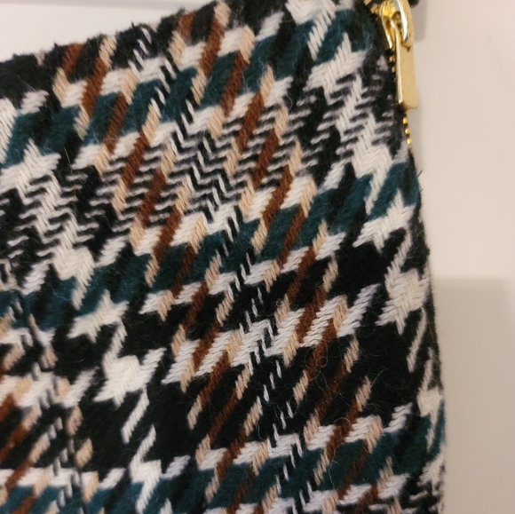 Fall Mini skirt ๐ - Picture 4 of 5